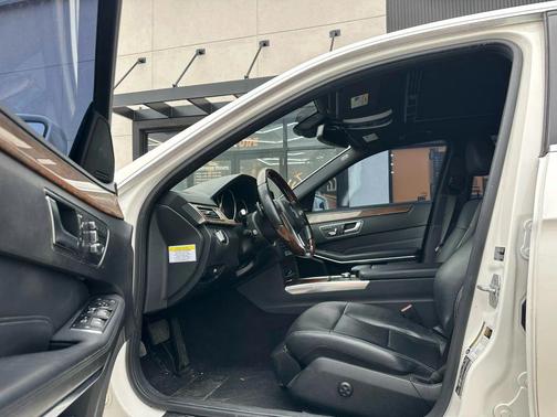 2014 Mercedes-Benz E-Class E 350 4MATIC Sedan 4D