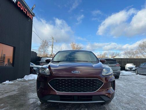 2021 Ford Escape SE