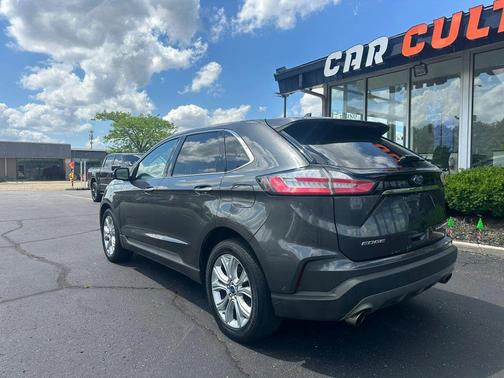 Magnetic Metallic 2020 Ford Edge Titanium