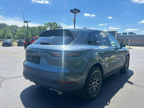 2019 Porsche Cayenne Cayenne