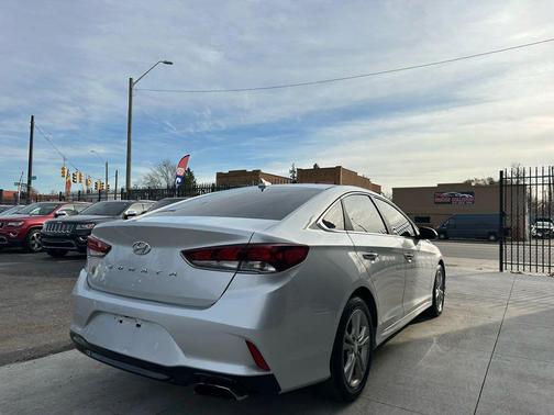 2018 Hyundai SONATA SEL