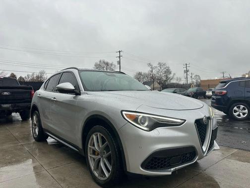 2018 Alfa Romeo Stelvio Ti Sport