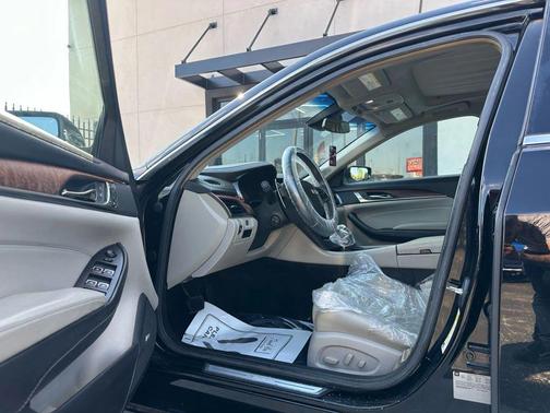 2016 Cadillac CTS 2.0L Turbo Luxury
