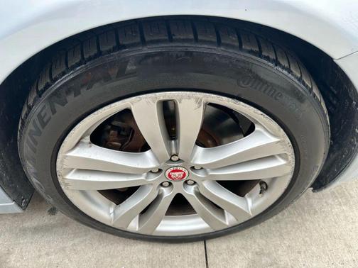 2014 Jaguar XJ XJL Portfolio