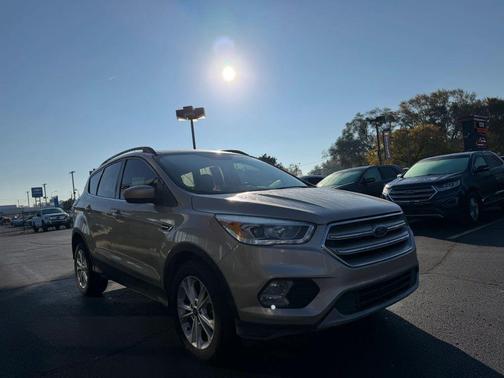 White Gold Metallic 2018 Ford Escape SEL