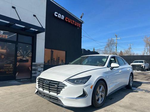 2021 Hyundai SONATA SE