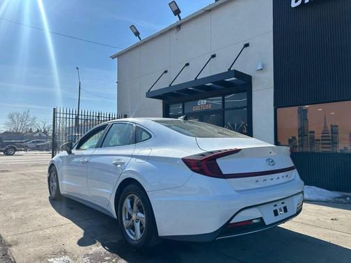 2021 Hyundai SONATA SE
