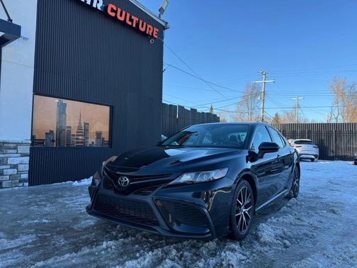 2021 Toyota Camry SE