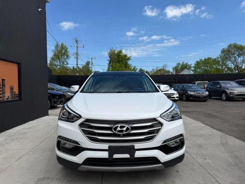 WHITE 2017 Hyundai Santa Fe Sport 2.4L