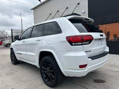 2020 Jeep Grand Cherokee Altitude