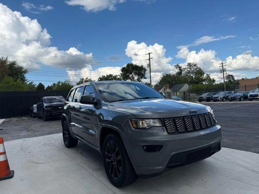 2019 Jeep Grand Cherokee Altitude
