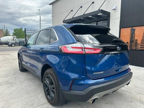 Atlas Blue Metallic 2020 Ford Edge SEL