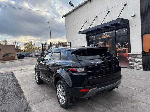 2017 Land Rover Range Rover Evoque SE