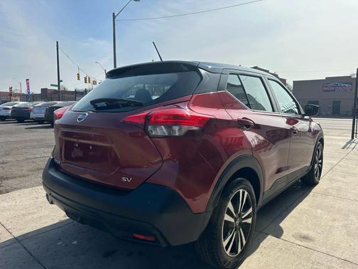 2019 Nissan Kicks S