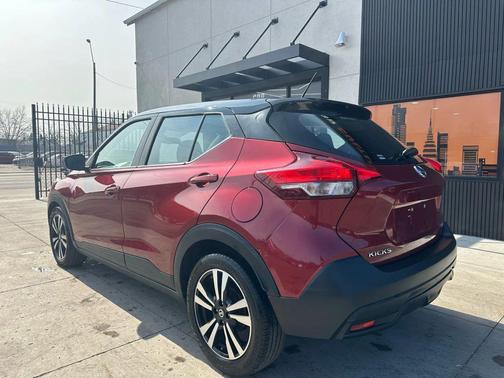 2019 Nissan Kicks S
