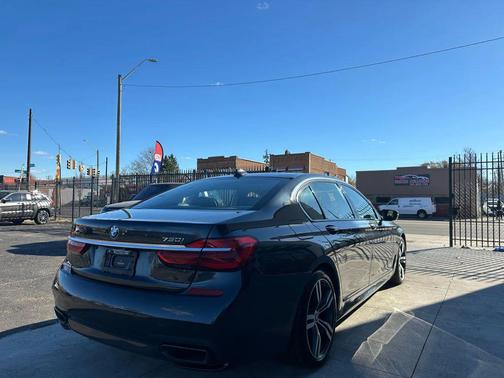 2016 BMW 750 i xDrive