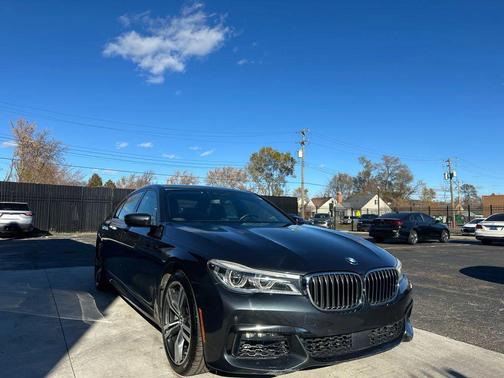 2016 BMW 750 i xDrive