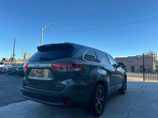 2017 Toyota Highlander LE Plus