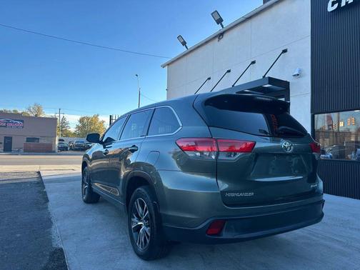 2017 Toyota Highlander LE Plus