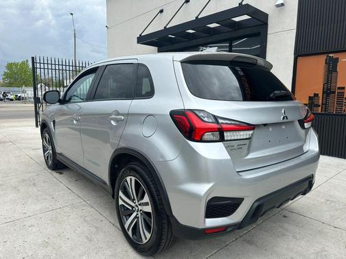 Alloy Silver Metallic 2021 Mitsubishi Outlander Sport 2.0 SP