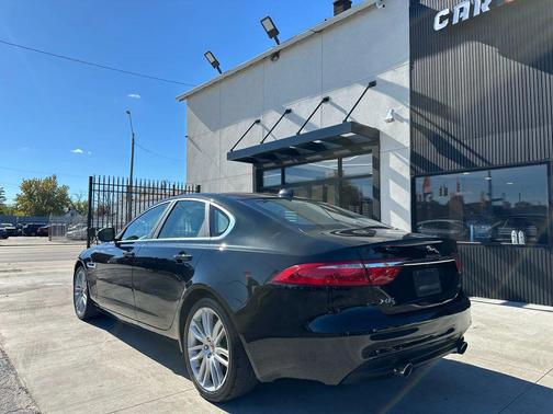 2016 Jaguar XF 35t Prestige