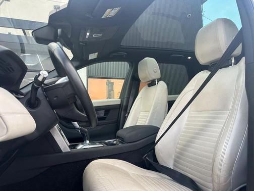 GRAY 2020 Land Rover Discovery Sport SE