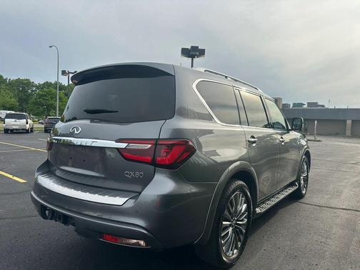 2019 INFINITI QX80 Luxe