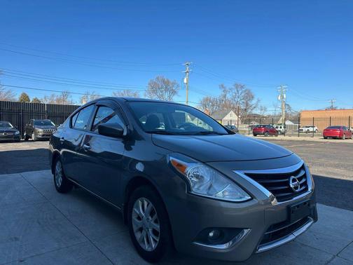 2017 Nissan Versa 1.6 SV