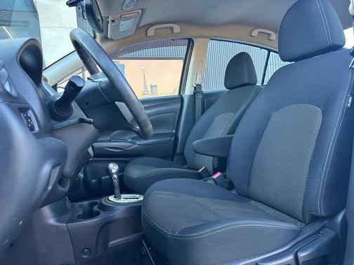 2017 Nissan Versa 1.6 SV