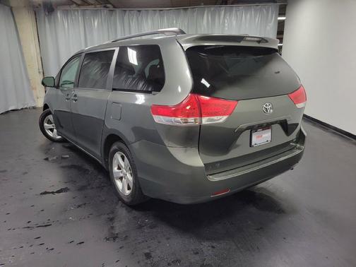 Cypress Pearl 2014 Toyota Sienna LE