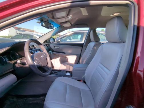 Ruby Flare Pearl 2017 Toyota Camry XLE