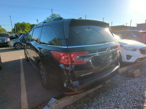 Crystal Black Pearl 2018 Honda Odyssey EX-L