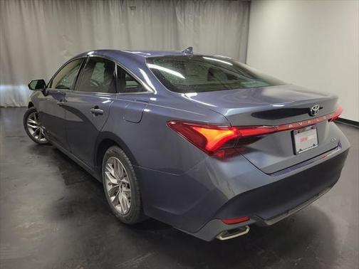 2019 Toyota Avalon XLE