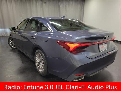 2019 Toyota Avalon XLE