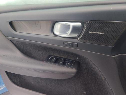 2023 Volvo XC40 Recharge Pure Electric Twin Ultimate