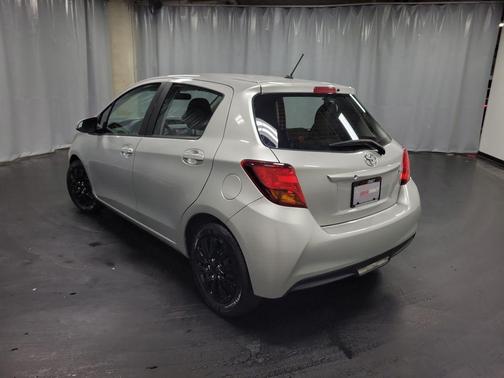 2015 Toyota Yaris L