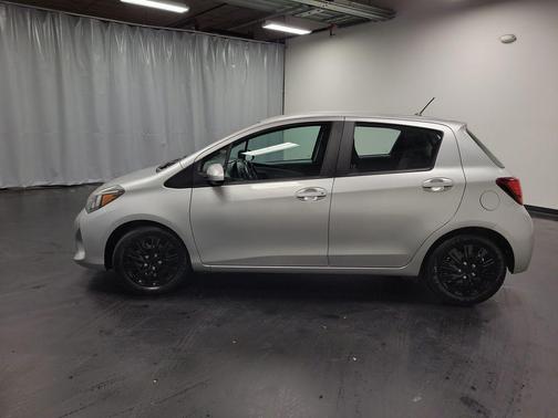 2015 Toyota Yaris L