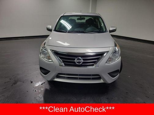 Brilliant Silver Metallic 2018 Nissan Versa 1.6 S+