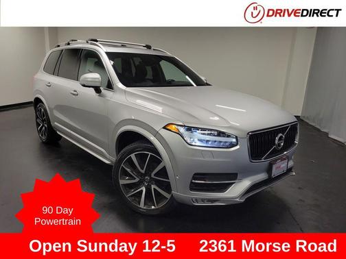 Bright Silver Metallic 2018 Volvo XC90 T6 Momentum
