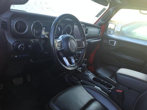 Firecracker Red Clearcoat 2023 Jeep Wrangler 4xe Sahara