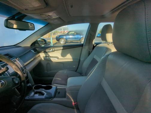 2013 Toyota Camry Hybrid XLE
