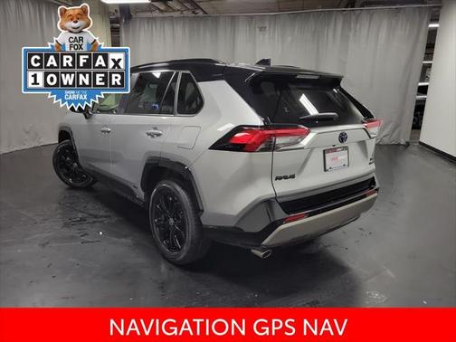 2022 Toyota RAV4 Hybrid SE