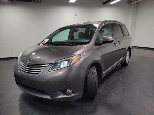 2017 Toyota Sienna Limited Premium