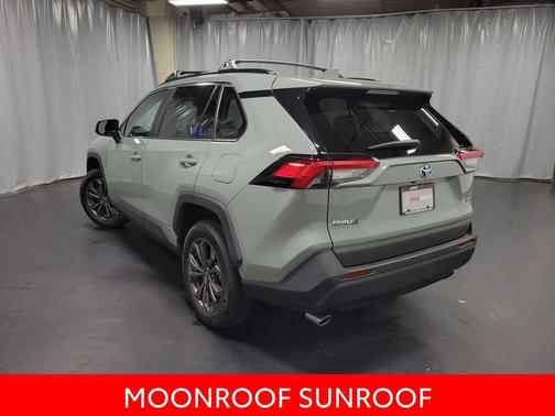 2023 Toyota RAV4 Hybrid XLE Premium