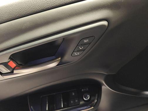 2024 Toyota Crown Platinum