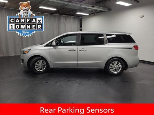 2015 Kia Sedona LX