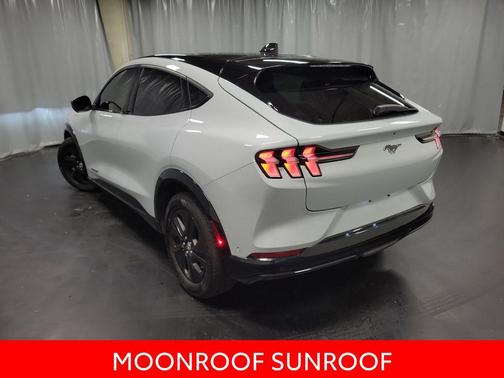 2022 Ford Mustang Mach-E California Route 1