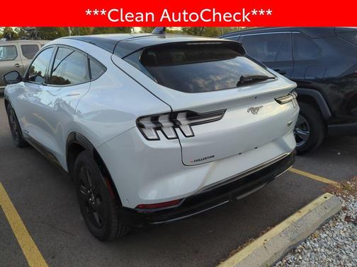 2022 Ford Mustang Mach-E California Route 1