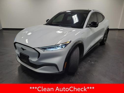 2022 Ford Mustang Mach-E California Route 1