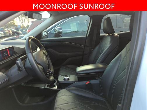 2022 Ford Mustang Mach-E California Route 1